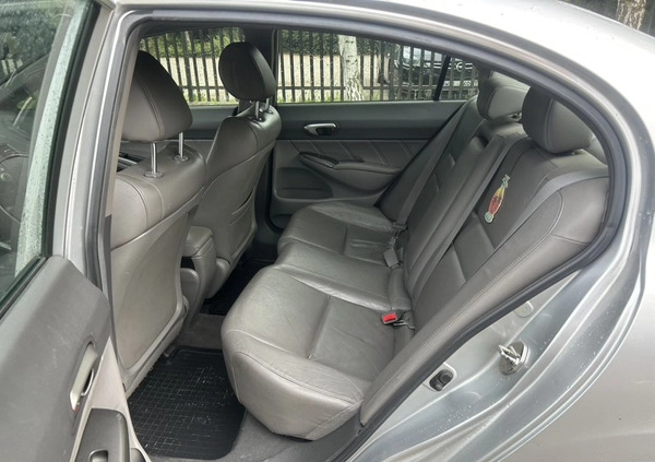 Honda Civic cena 19999 przebieg: 263000, rok produkcji 2009 z Warszawa małe 191